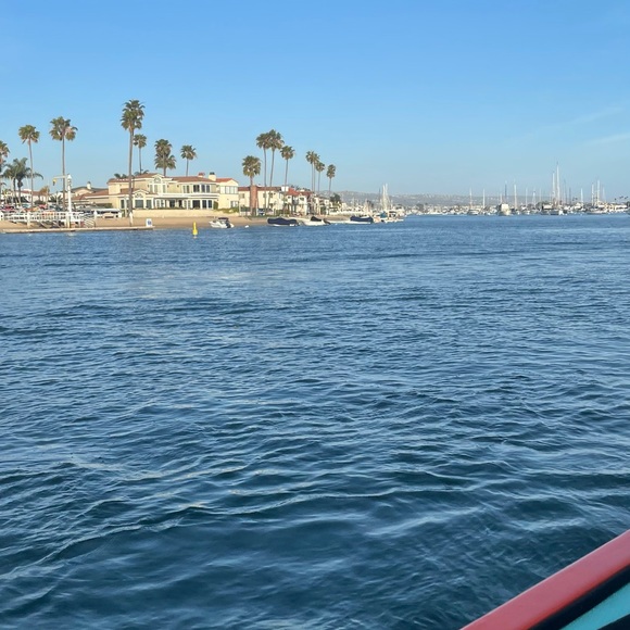 Poshmarker - Picture 1 of 1